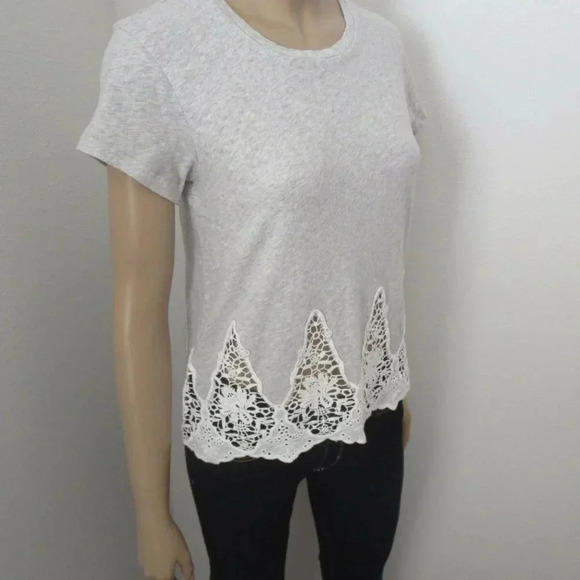 NWT Abercrombie & Fitch Lace Hem T Shirt Size XS - Picture 4 of 5